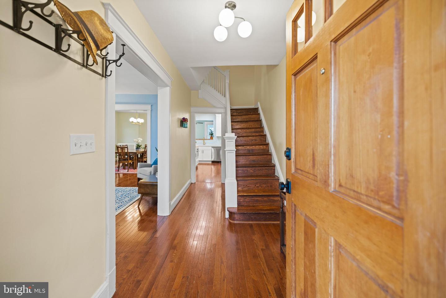 637 Allison St NW