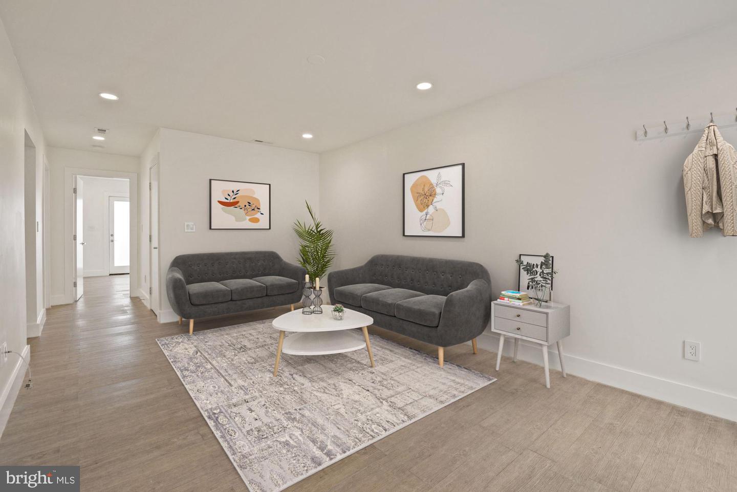 1355 Oak St NW #2