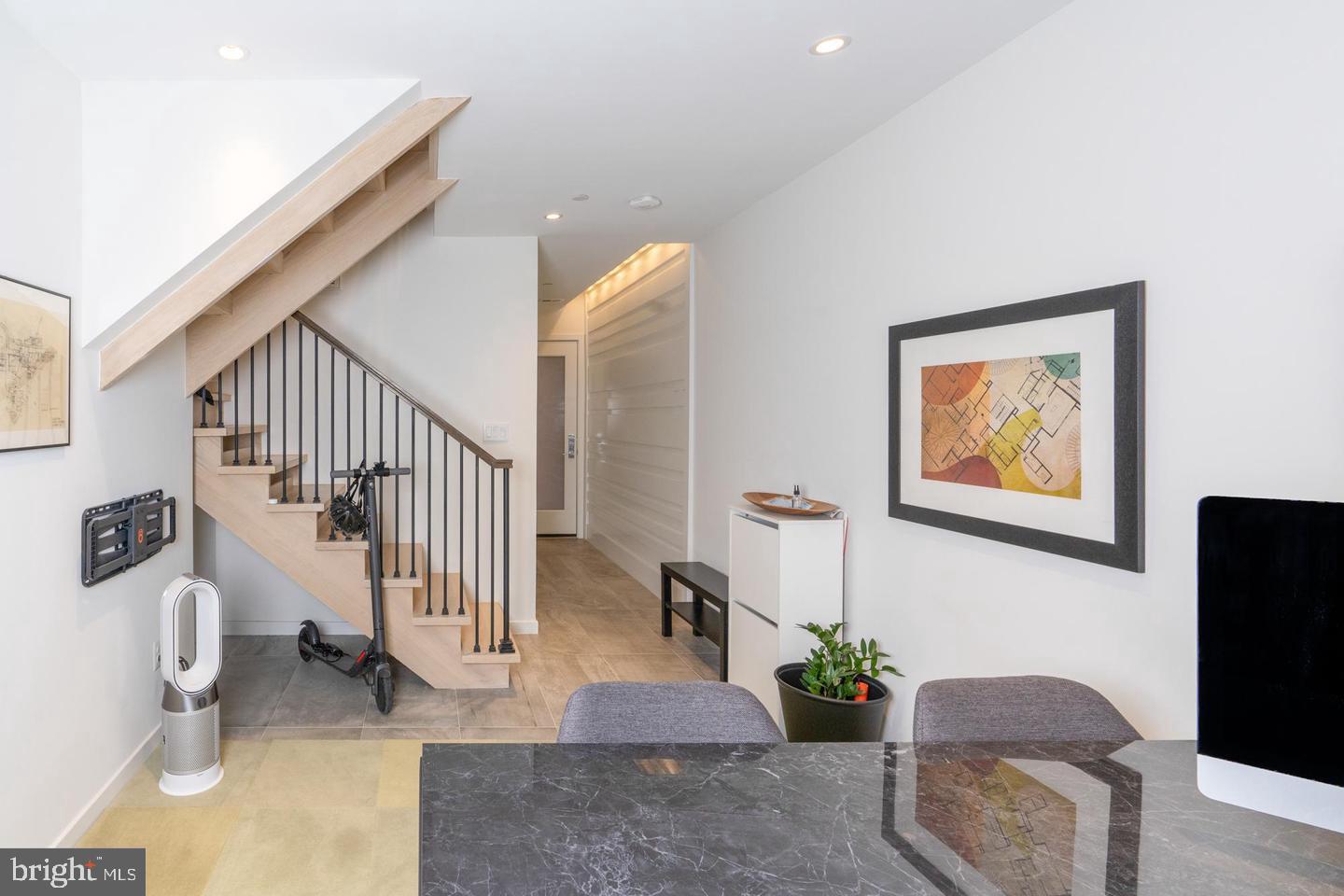 1313 Linden Ct NE