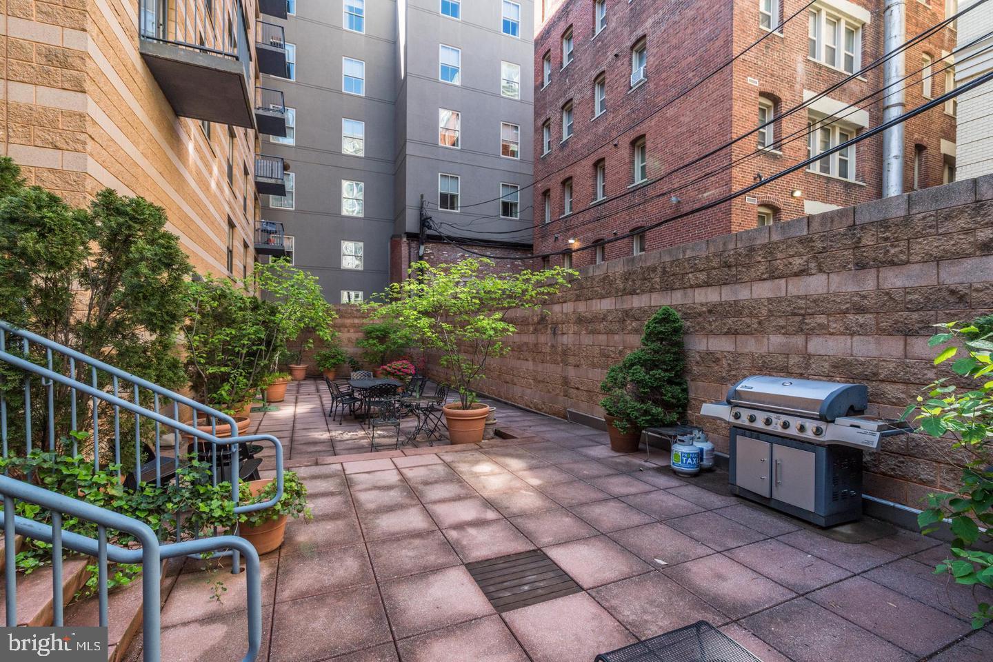1001 L St NW #103