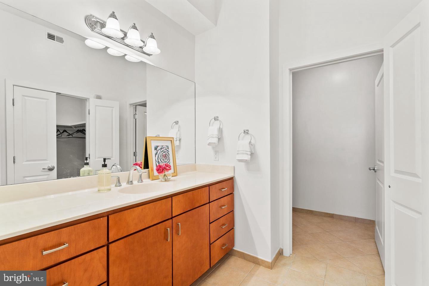 1001 L St NW #103