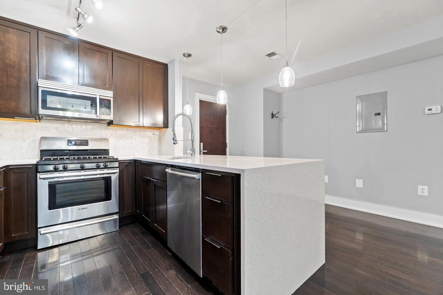 626 Independence Ave SE #105