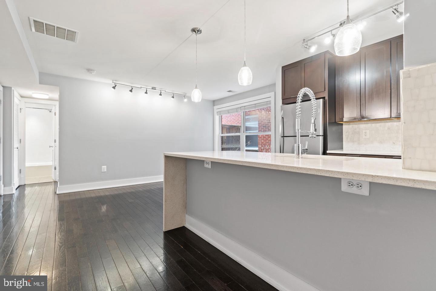 626 Independence Ave SE #105