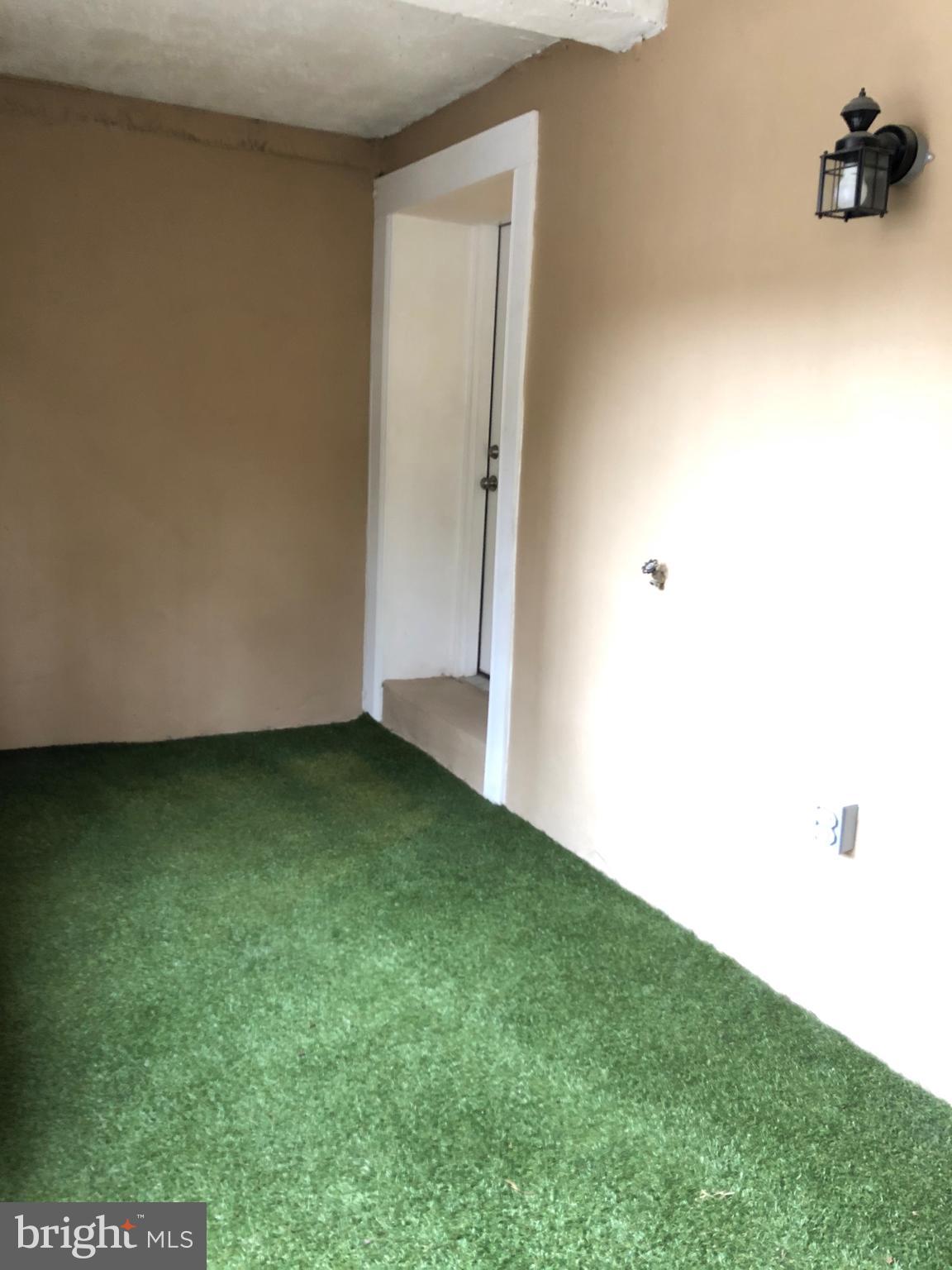 812-1/2 DECATUR ST NW