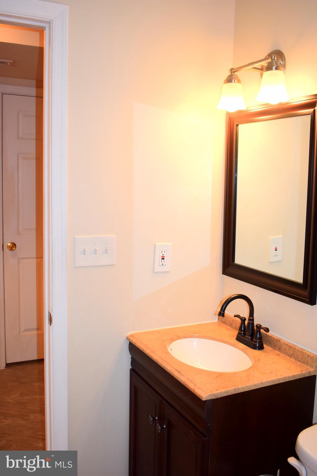 812-1/2 DECATUR ST NW