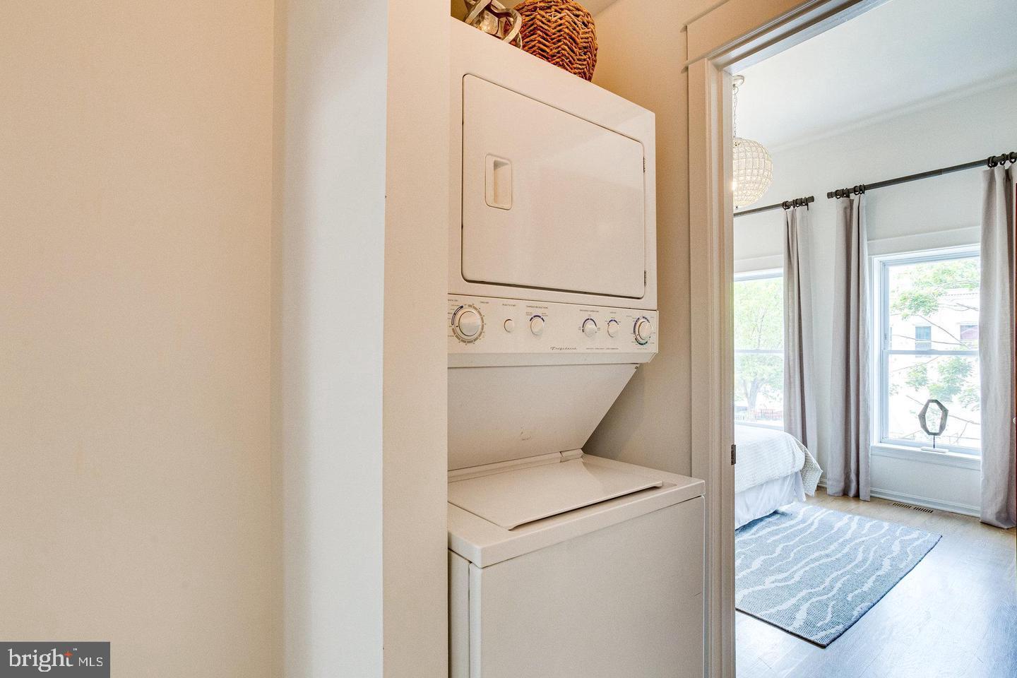 1505 CONSTITUTION AVE NE