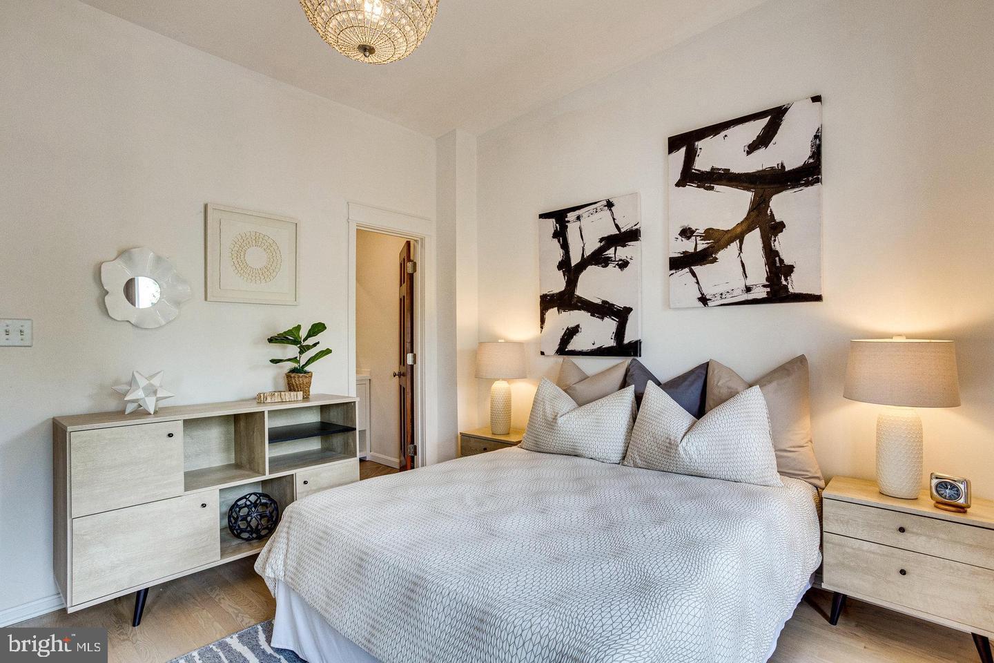 1505 CONSTITUTION AVE NE