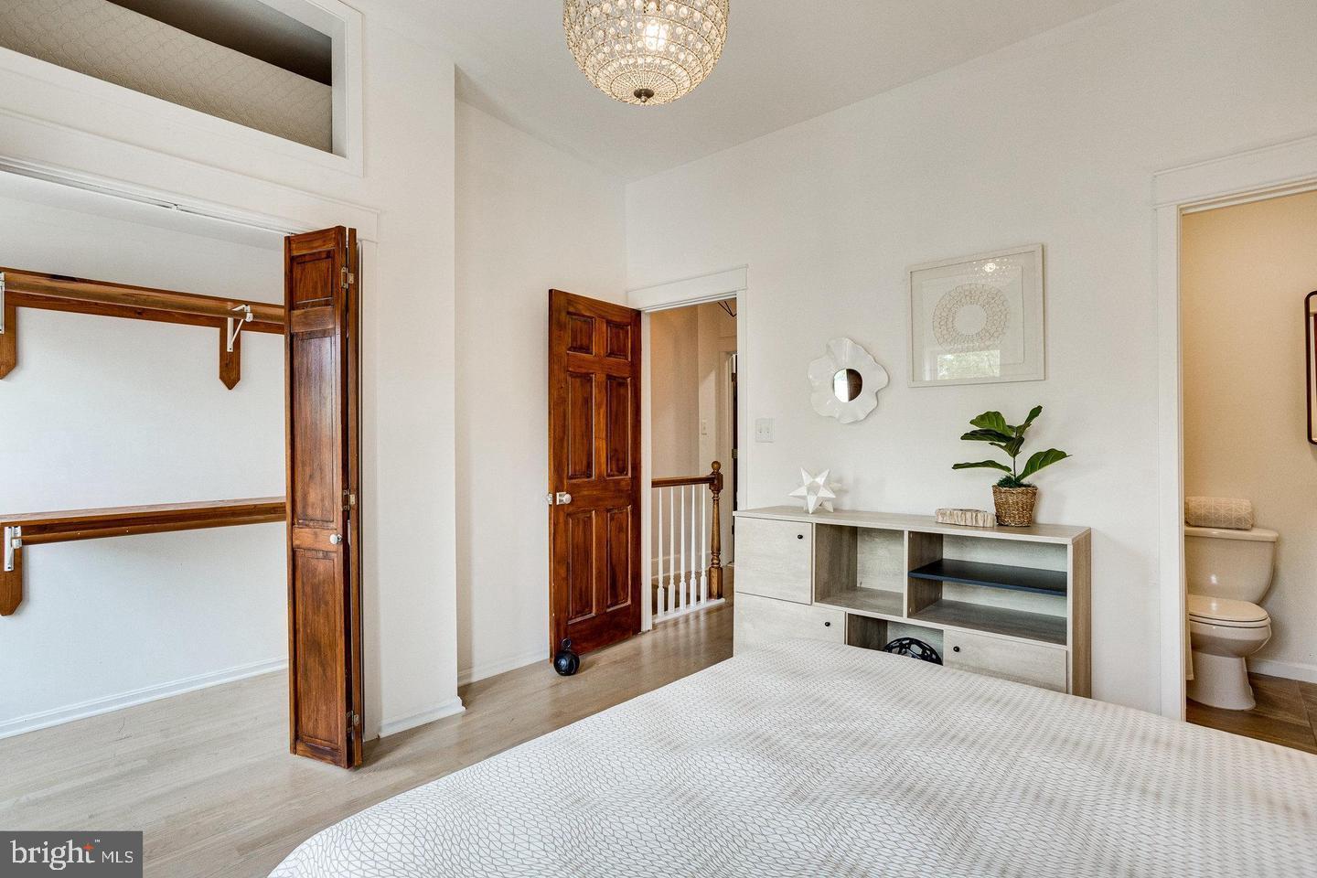 1505 CONSTITUTION AVE NE