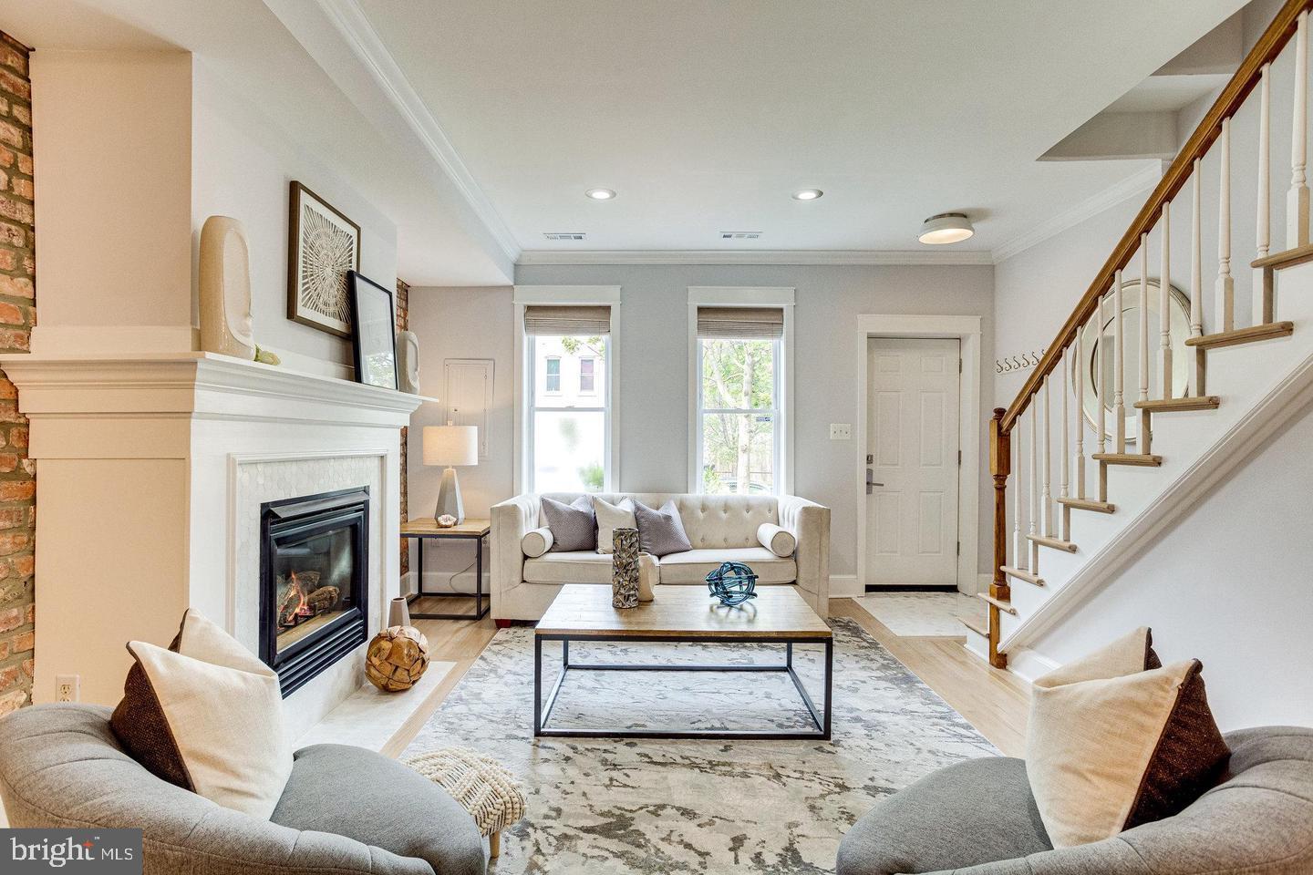 1505 CONSTITUTION AVE NE