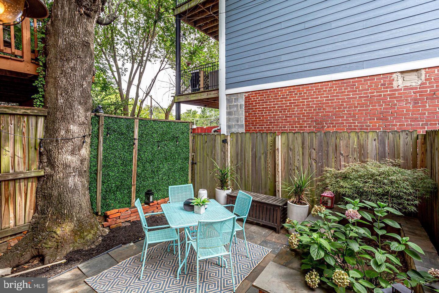 1505 CONSTITUTION AVE NE