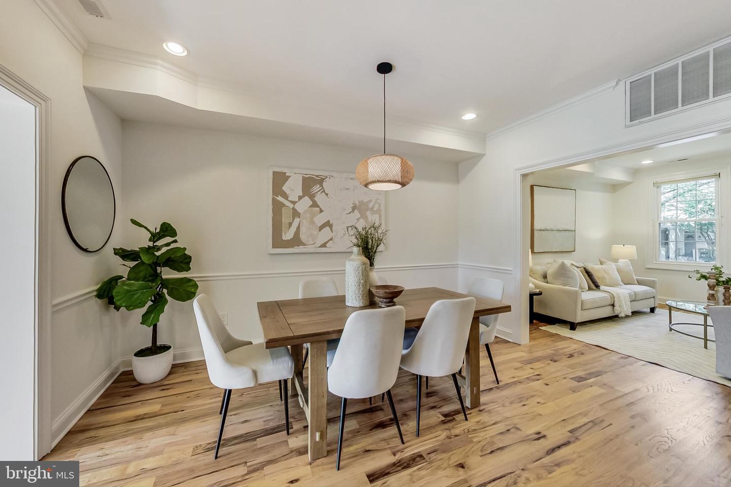 420 17th St SE
