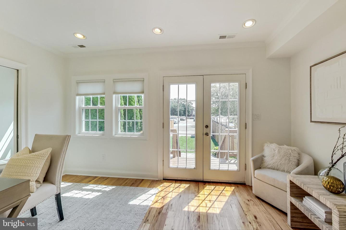 420 17th St SE