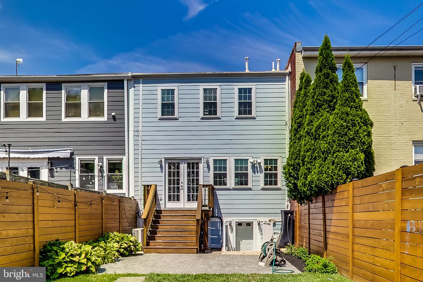 420 17th St SE