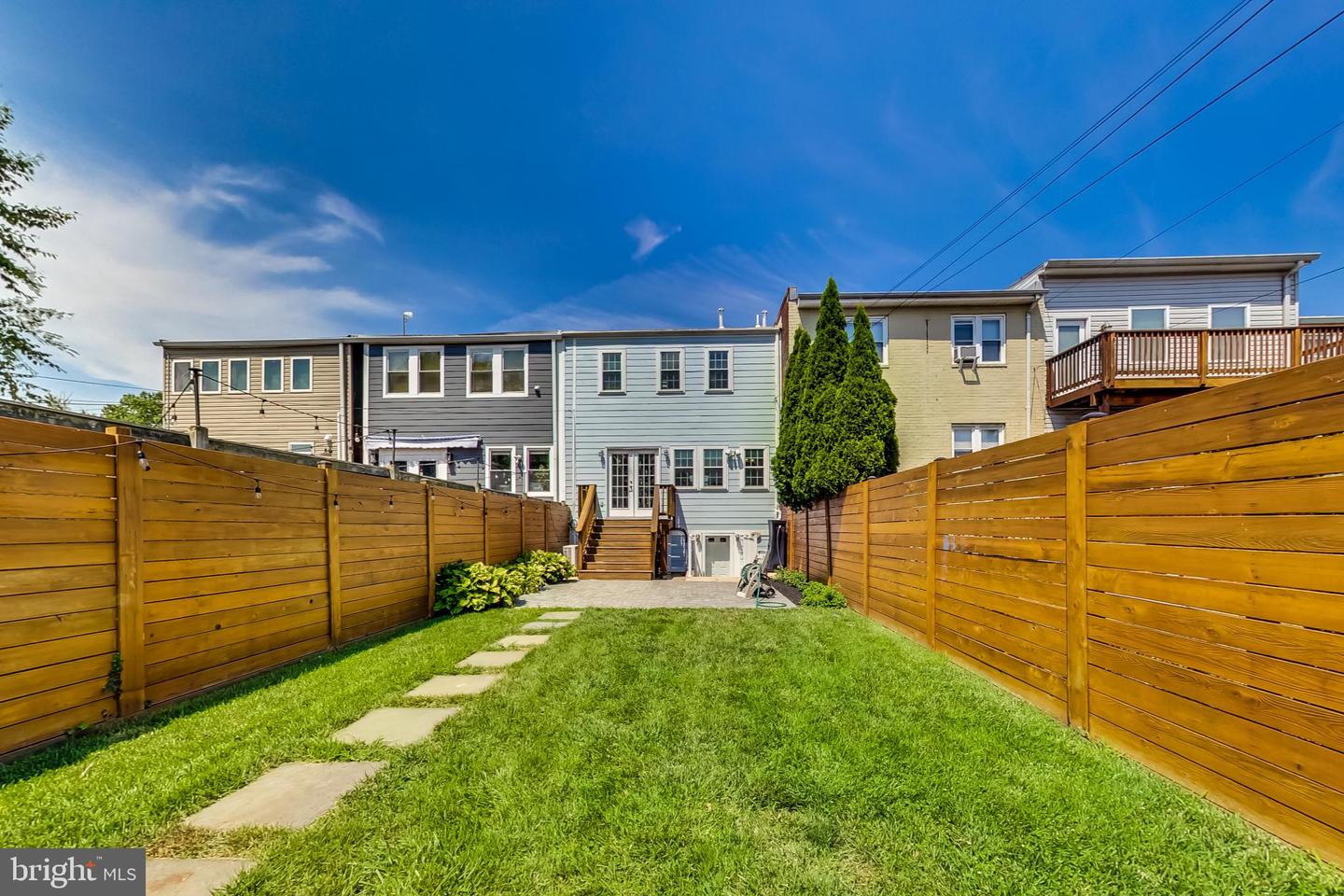 420 17th St SE