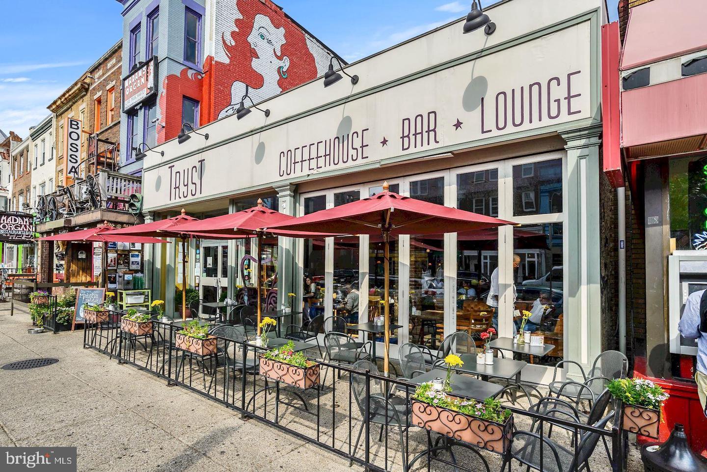 2337 Champlain St NW #106