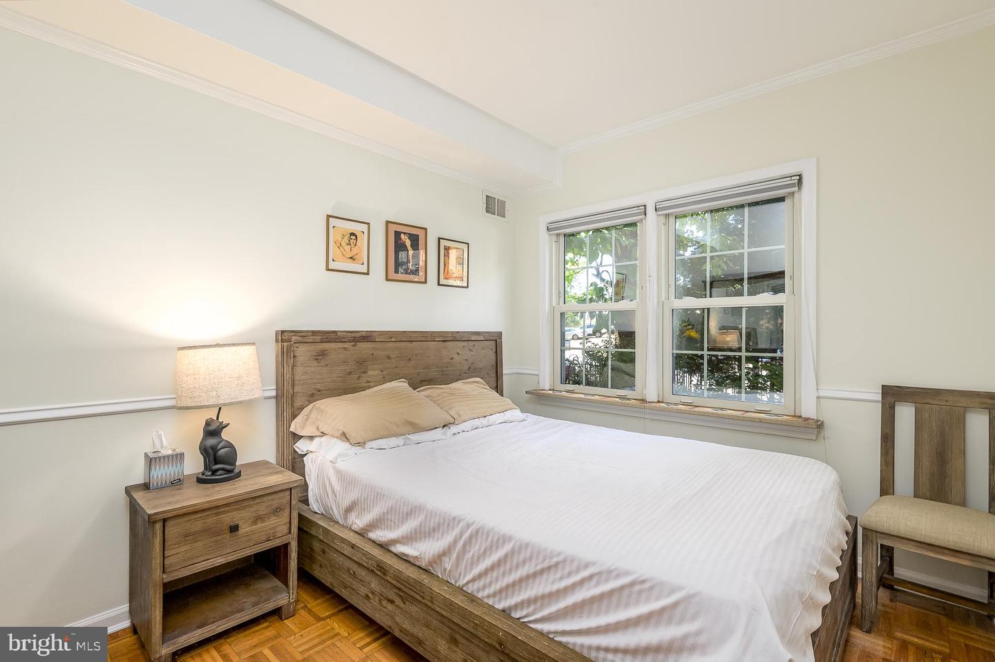 920 I St SE