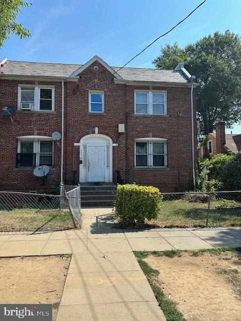 446 Mellon St SE