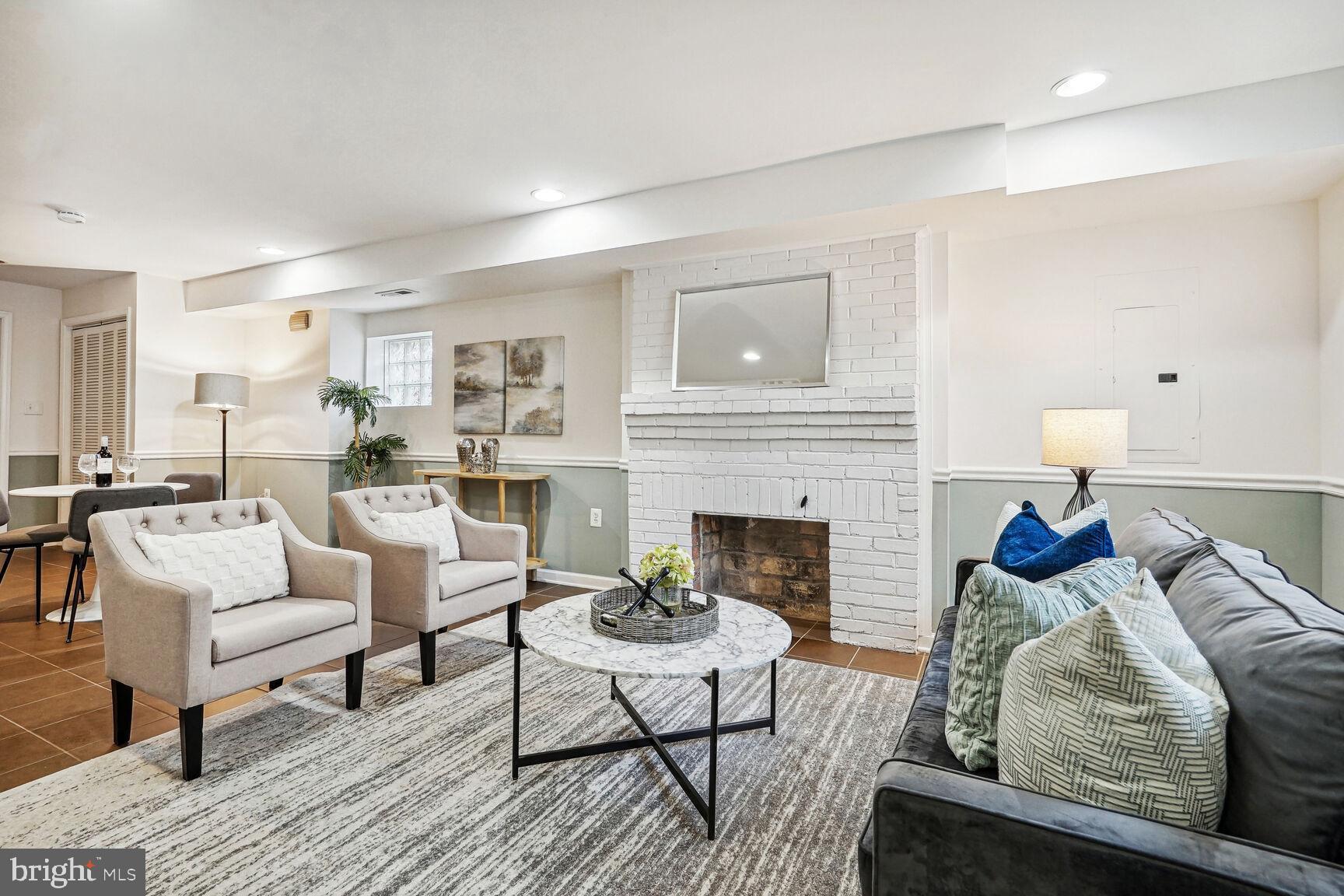 1414 Montello Ave NE