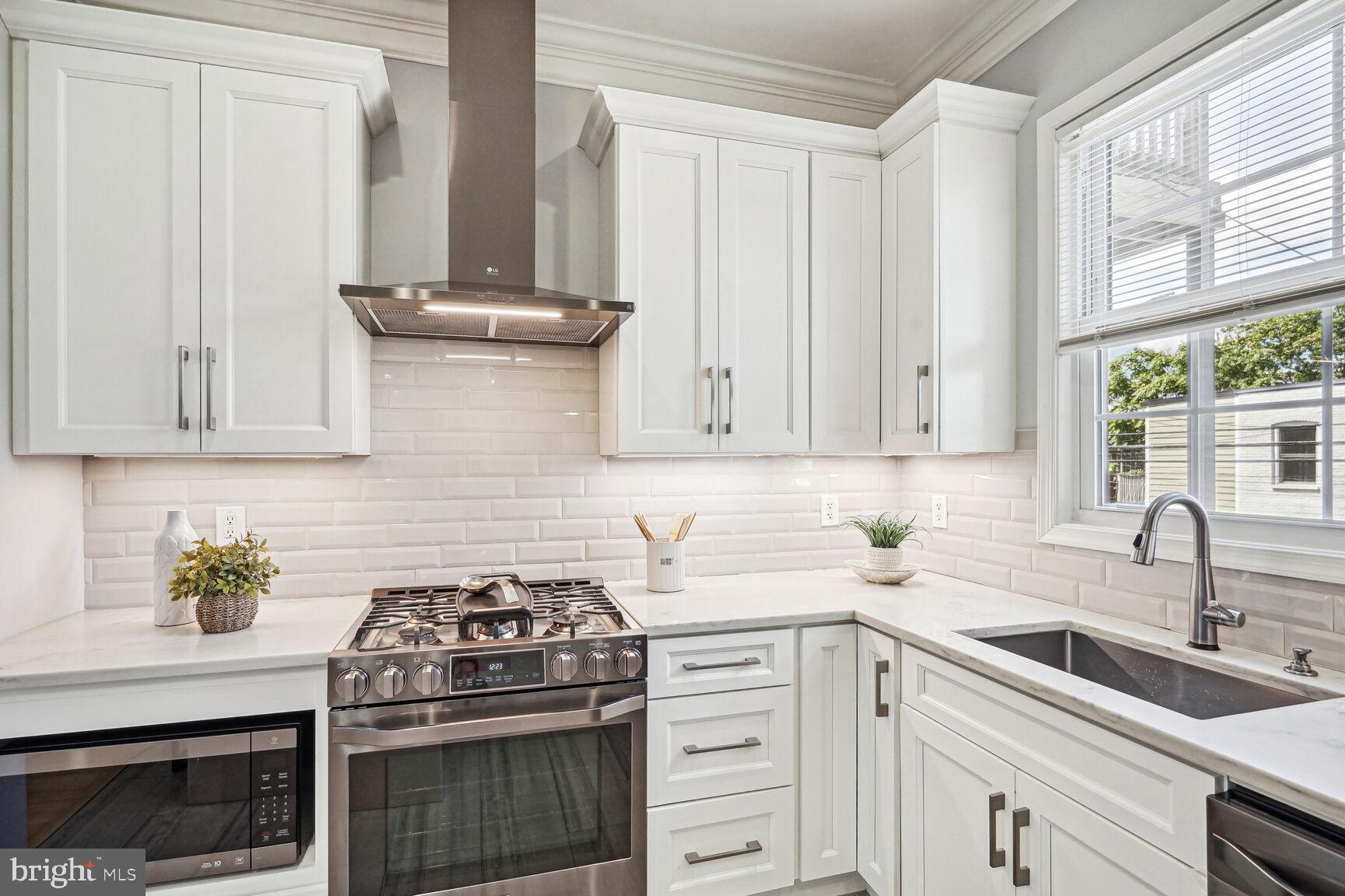 1414 Montello Ave NE