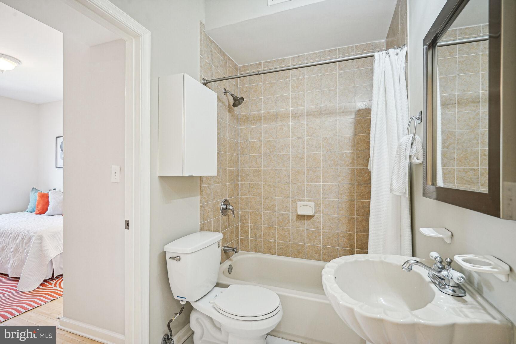 1414 Montello Ave NE