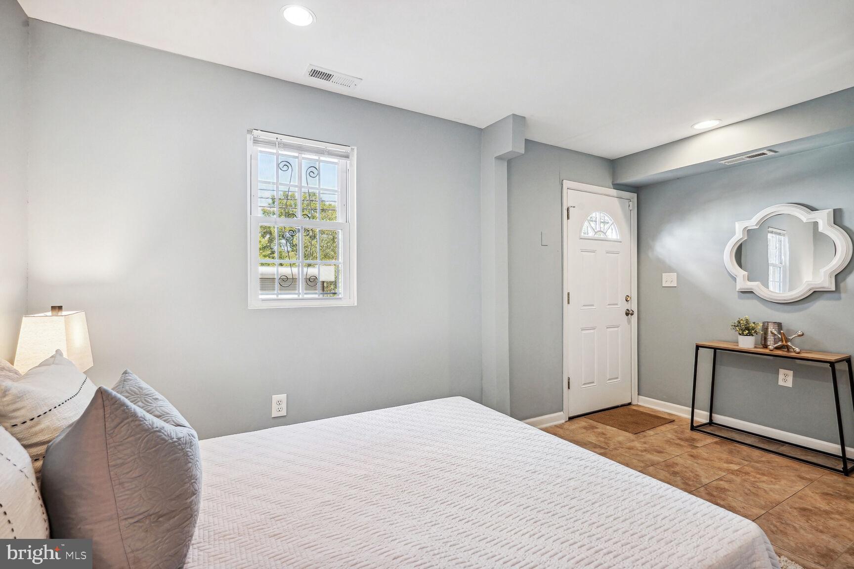 1414 Montello Ave NE