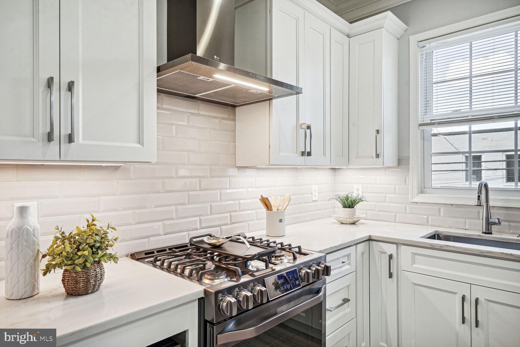 1414 Montello Ave NE