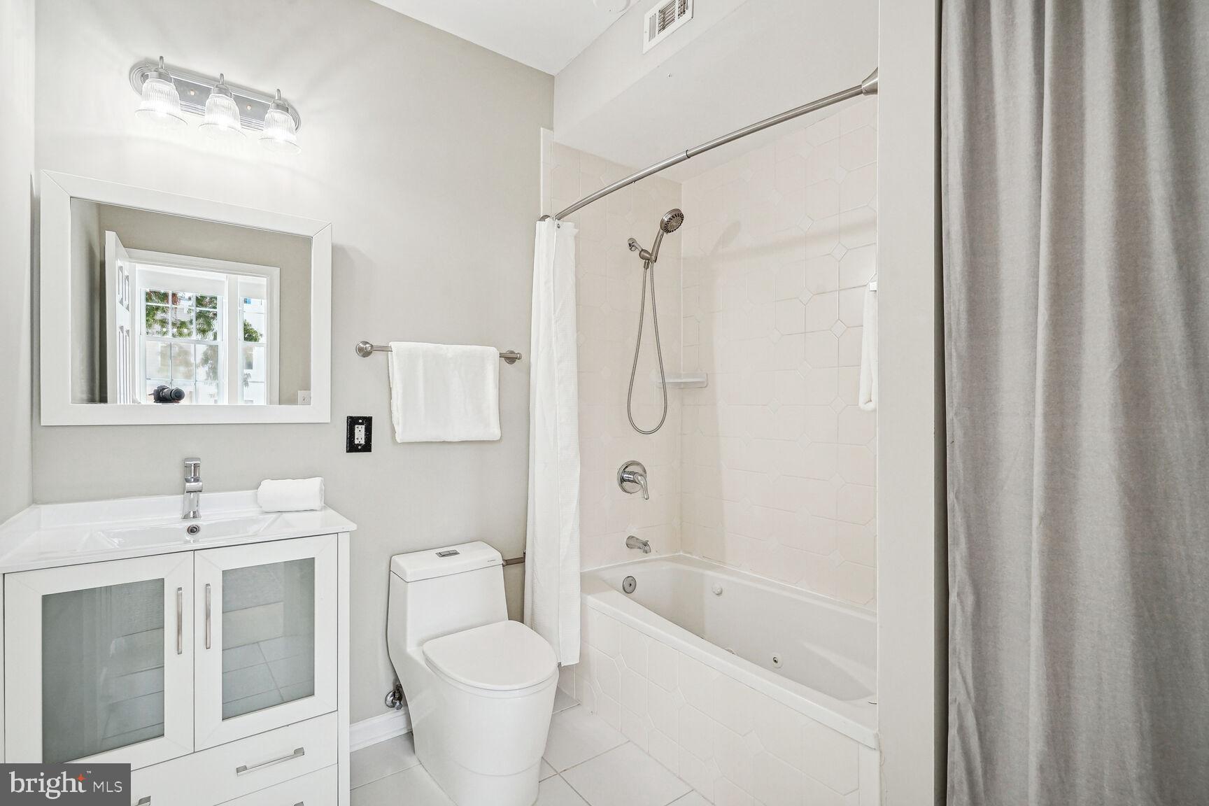 1414 Montello Ave NE