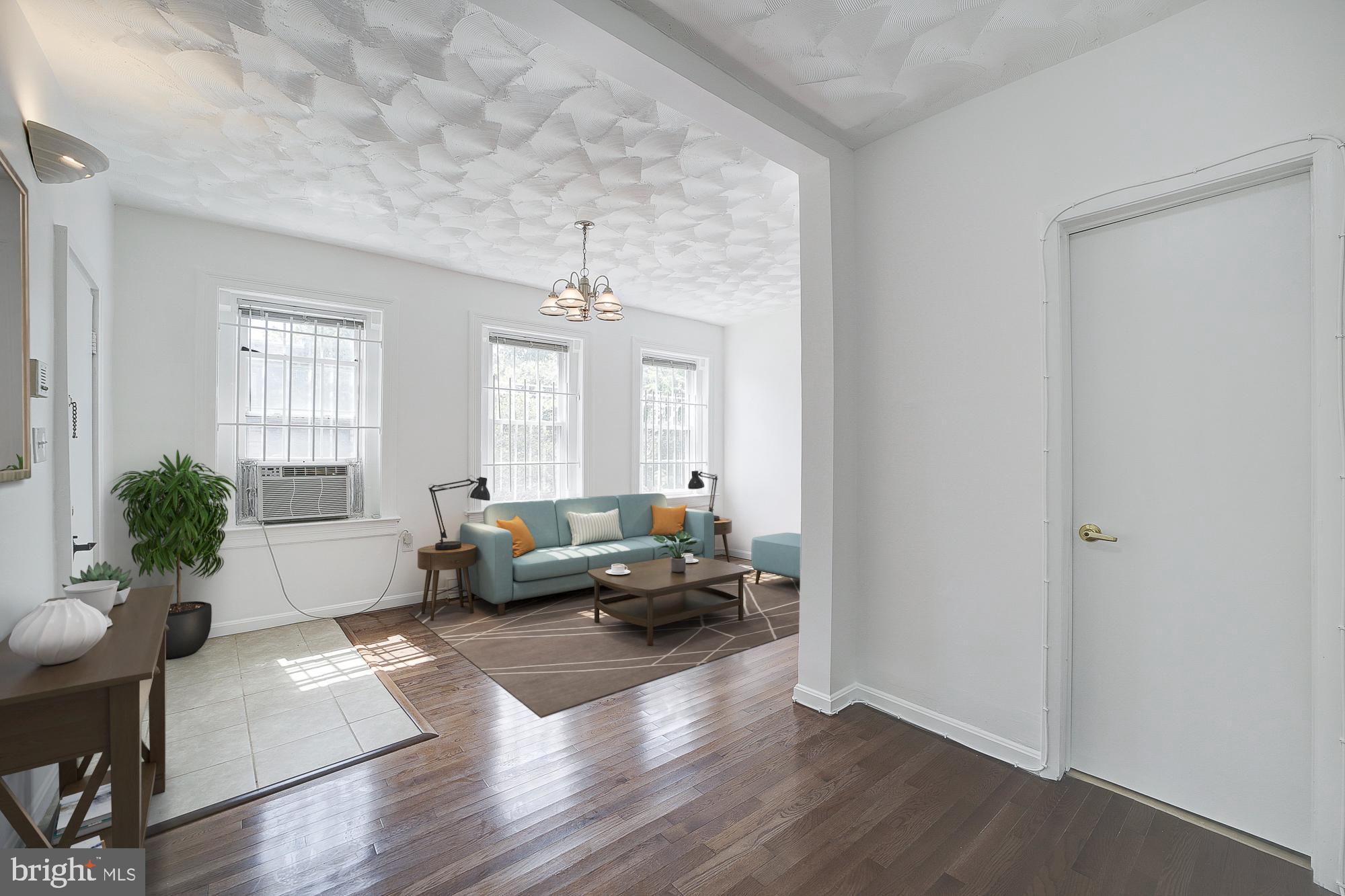 1544 INDEPENDENCE AVE SE #1