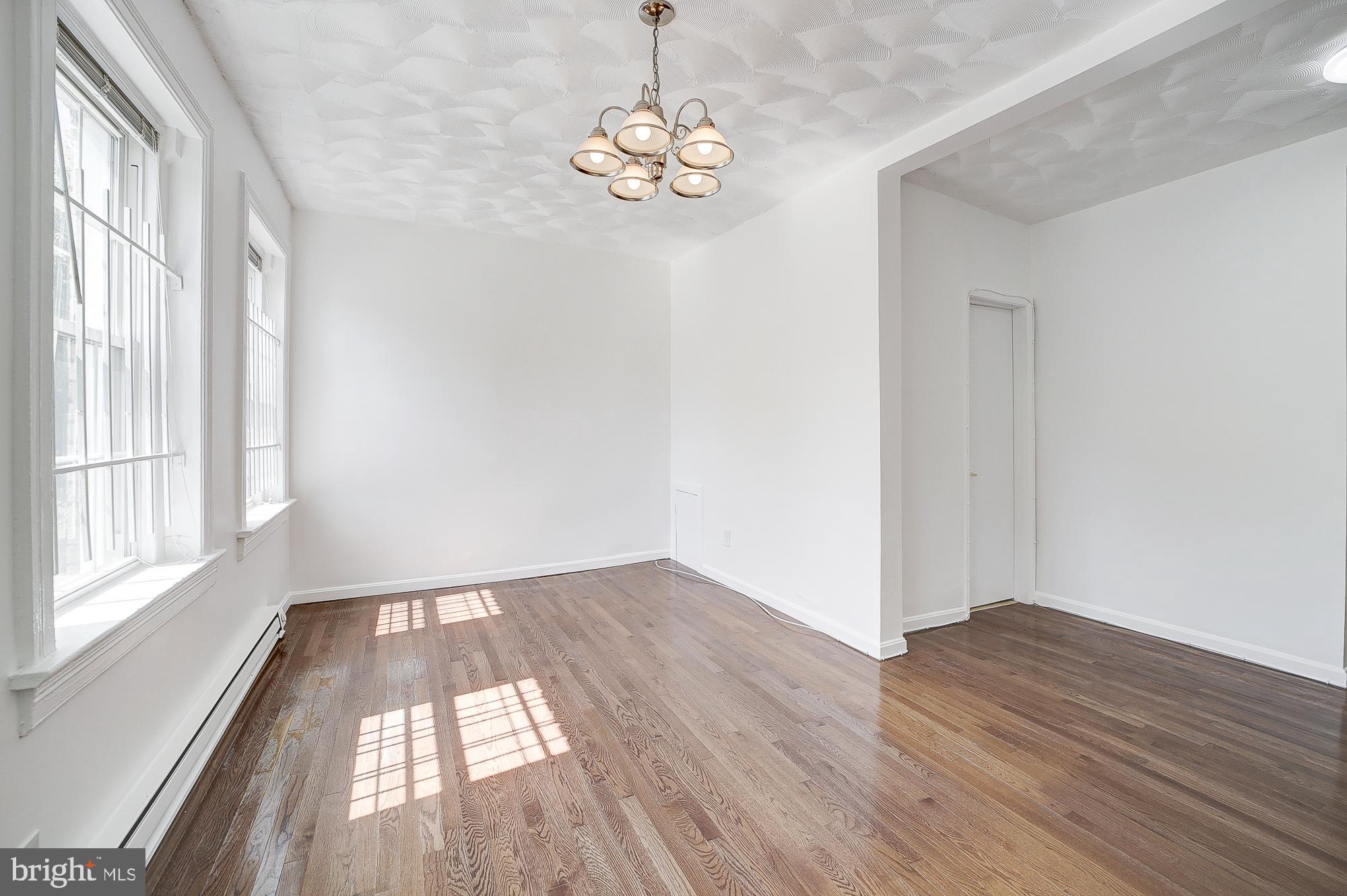 1544 INDEPENDENCE AVE SE #1