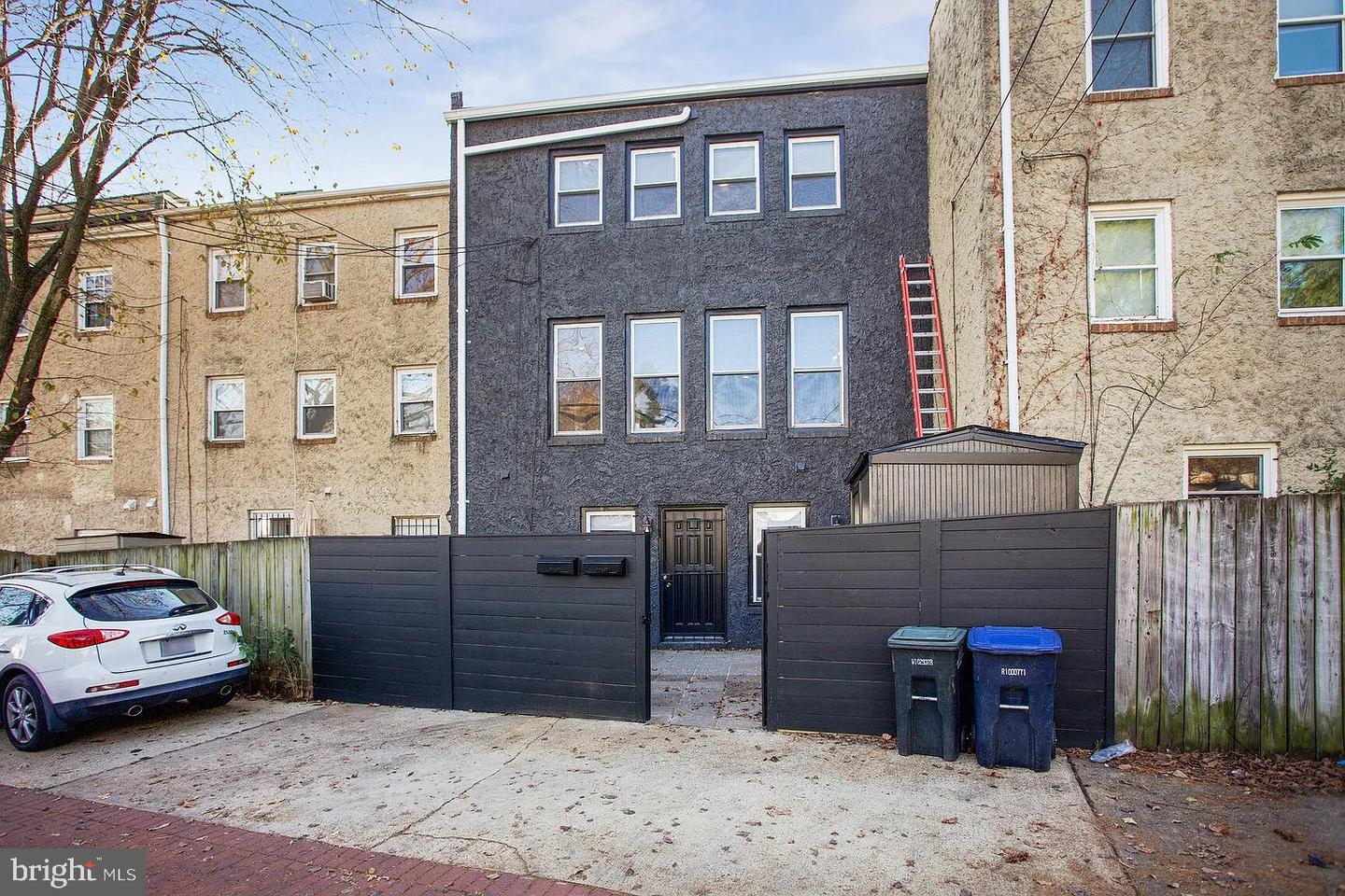 1507 FREEDOM WAY SE #2