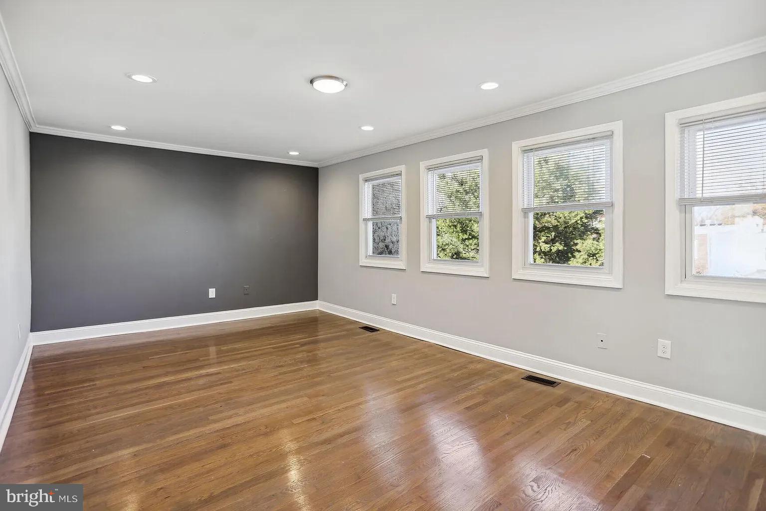 1507 FREEDOM WAY SE #2