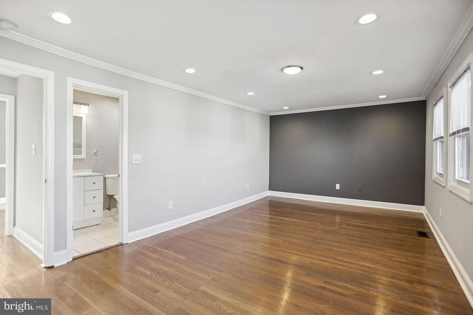 1507 FREEDOM WAY SE #2