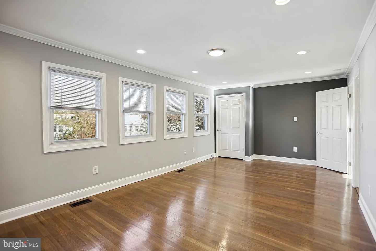 1507 FREEDOM WAY SE #2