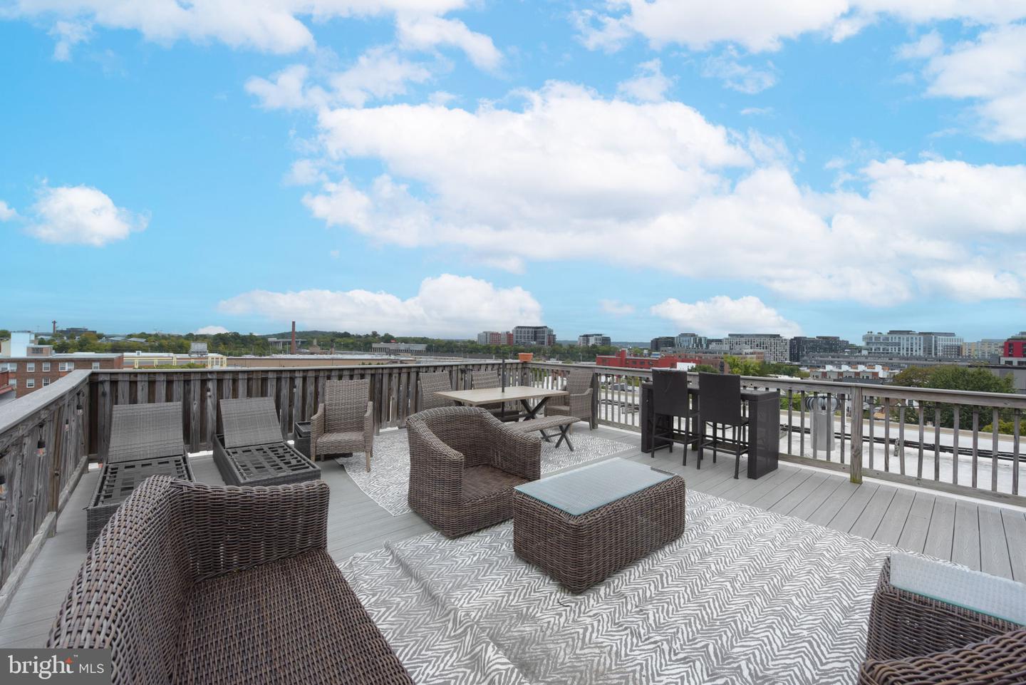 1831 2ND ST NE #504