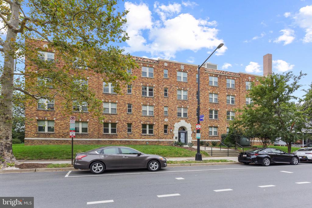 1831 2ND ST NE #504