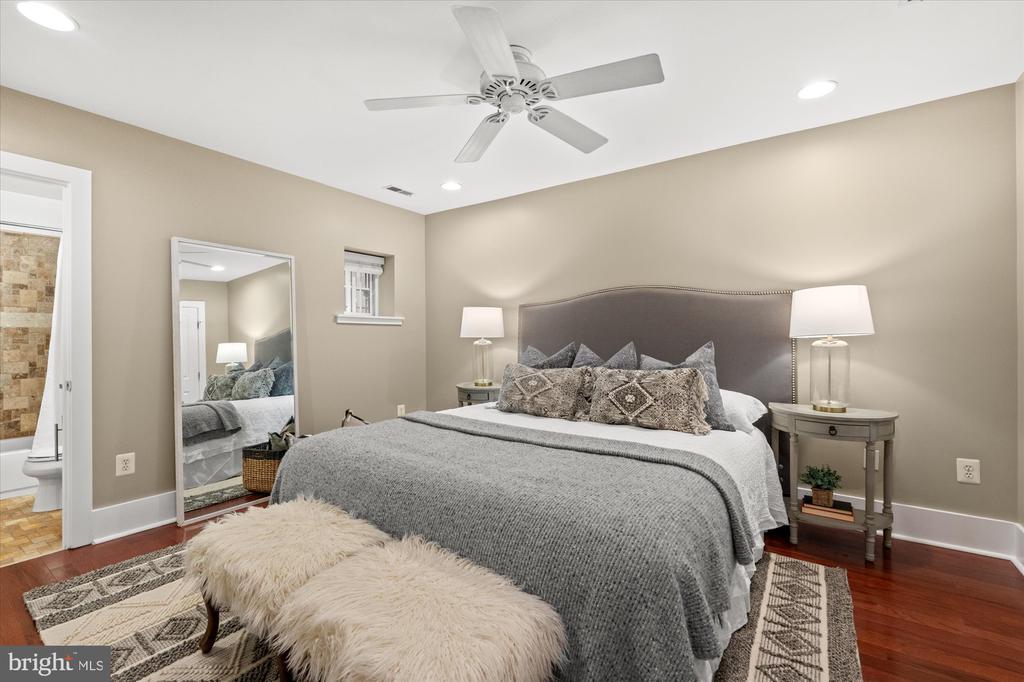 1435 Euclid St NW #1