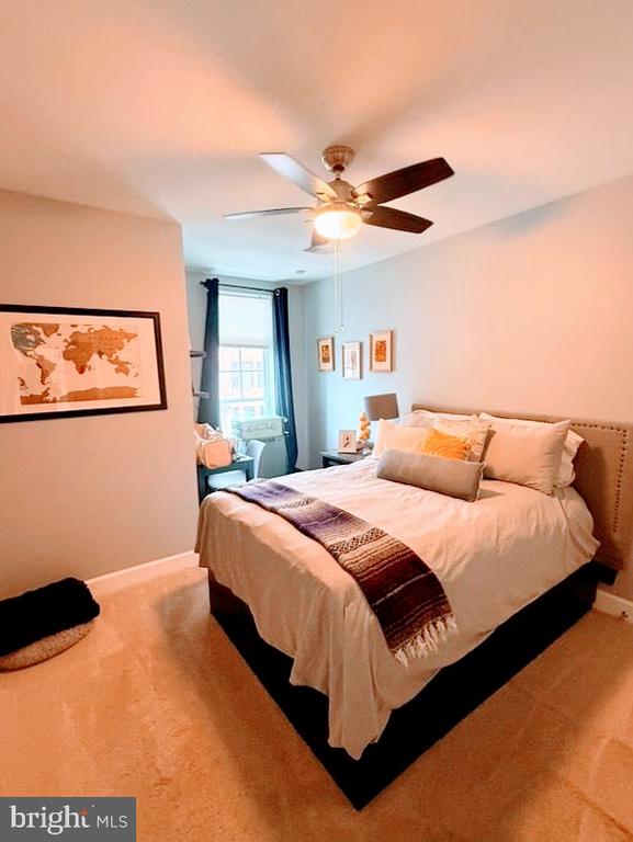 150 V ST NW #201