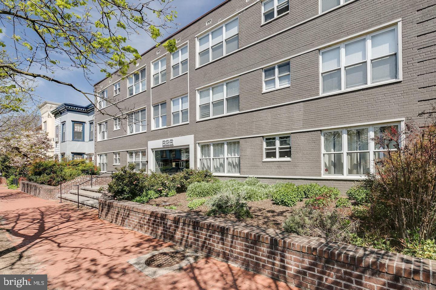 626 INDEPENDENCE AVE SE #104