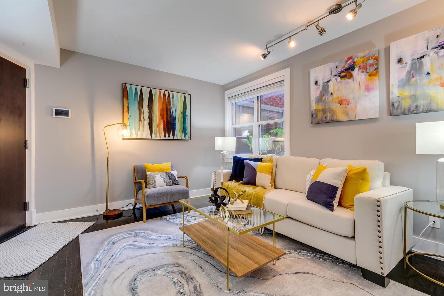 626 INDEPENDENCE AVE SE #104