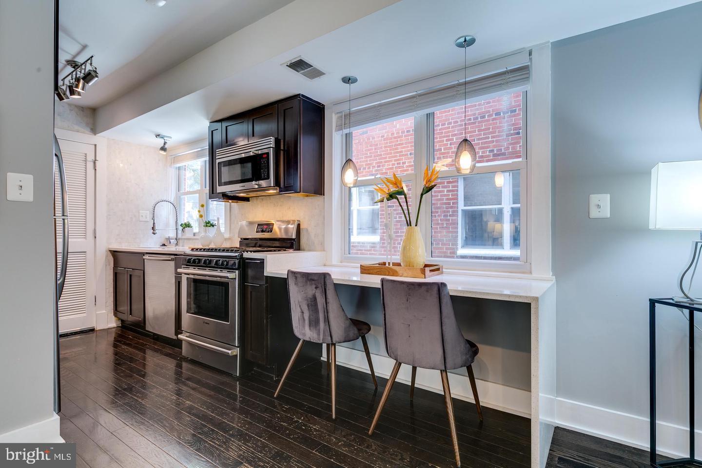 626 INDEPENDENCE AVE SE #104