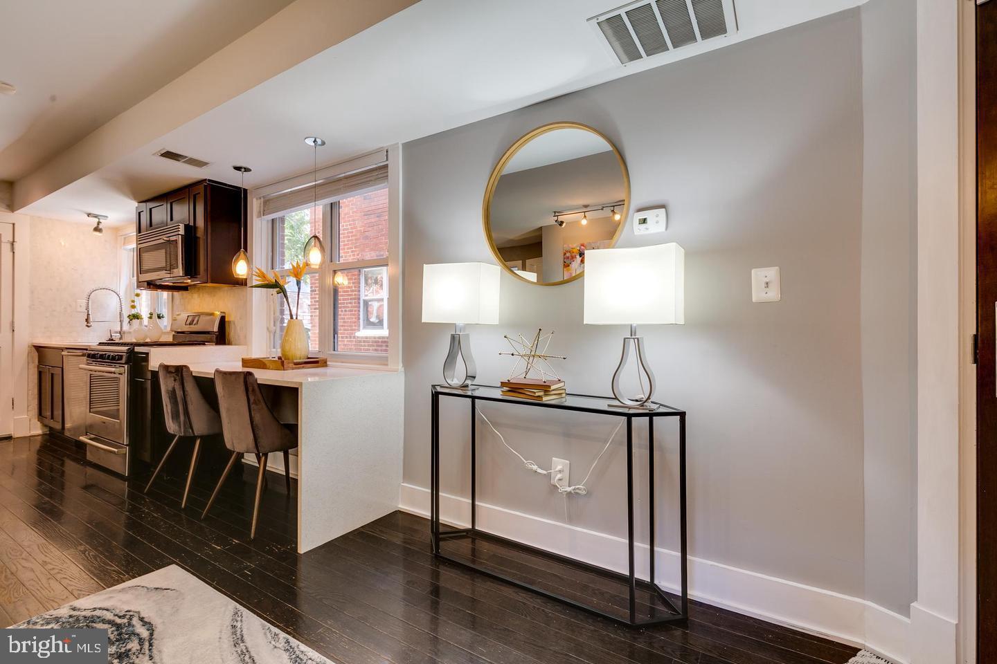 626 INDEPENDENCE AVE SE #104