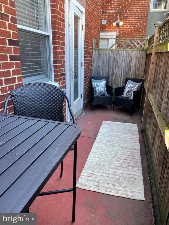 626 INDEPENDENCE AVE SE #104