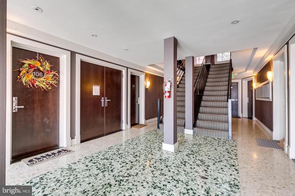 626 INDEPENDENCE AVE SE #104