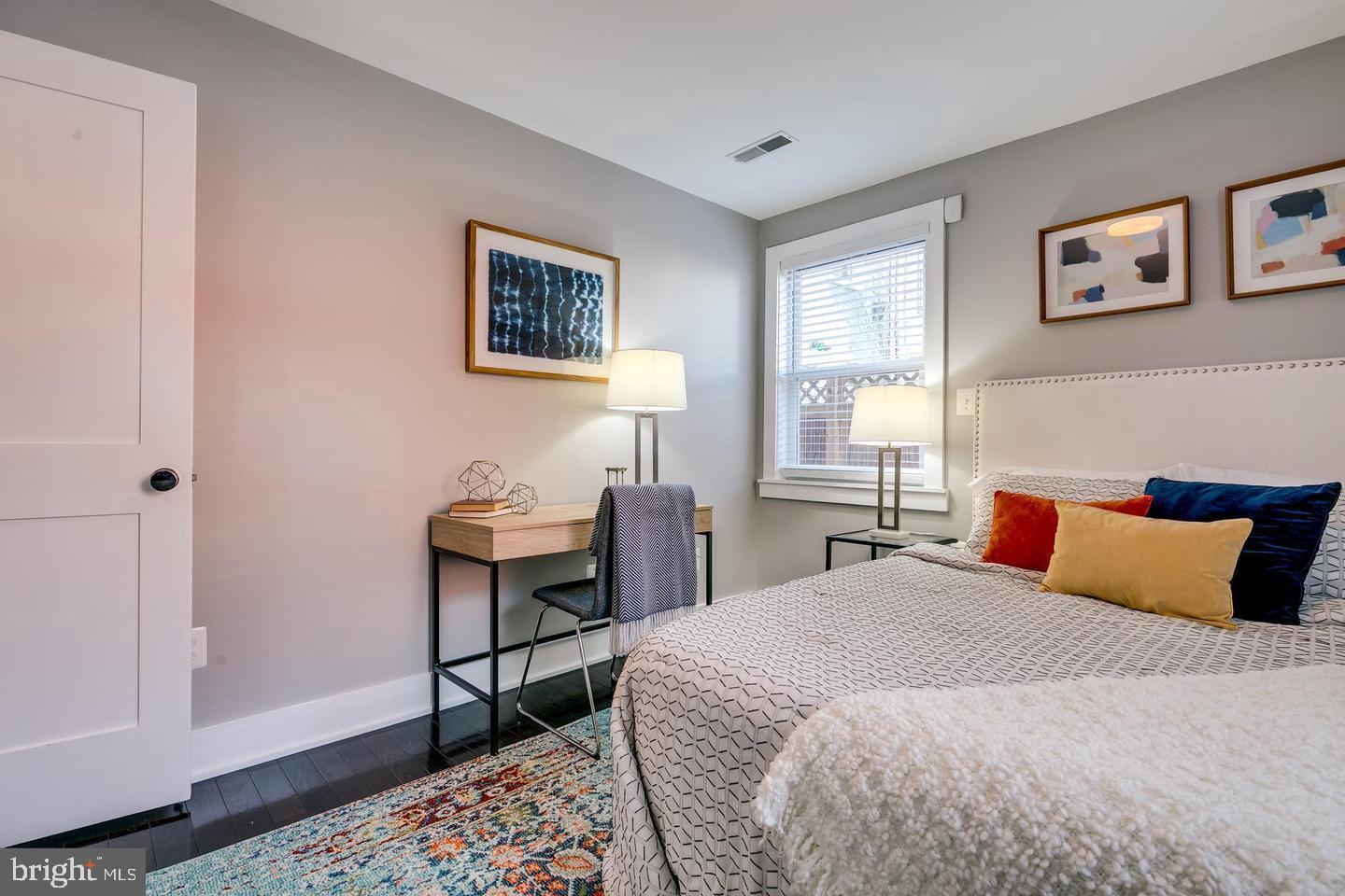 626 INDEPENDENCE AVE SE #104