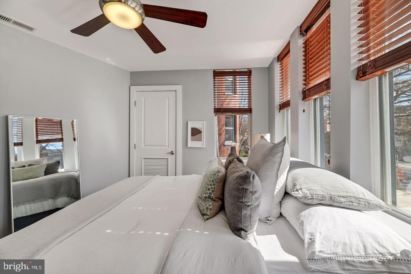 143 RHODE ISLAND AVE NW #3