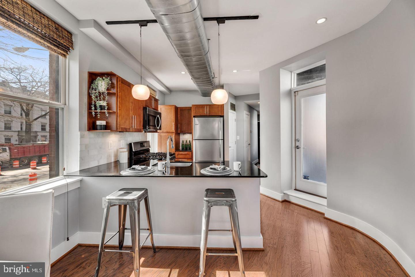 143 RHODE ISLAND AVE NW #3