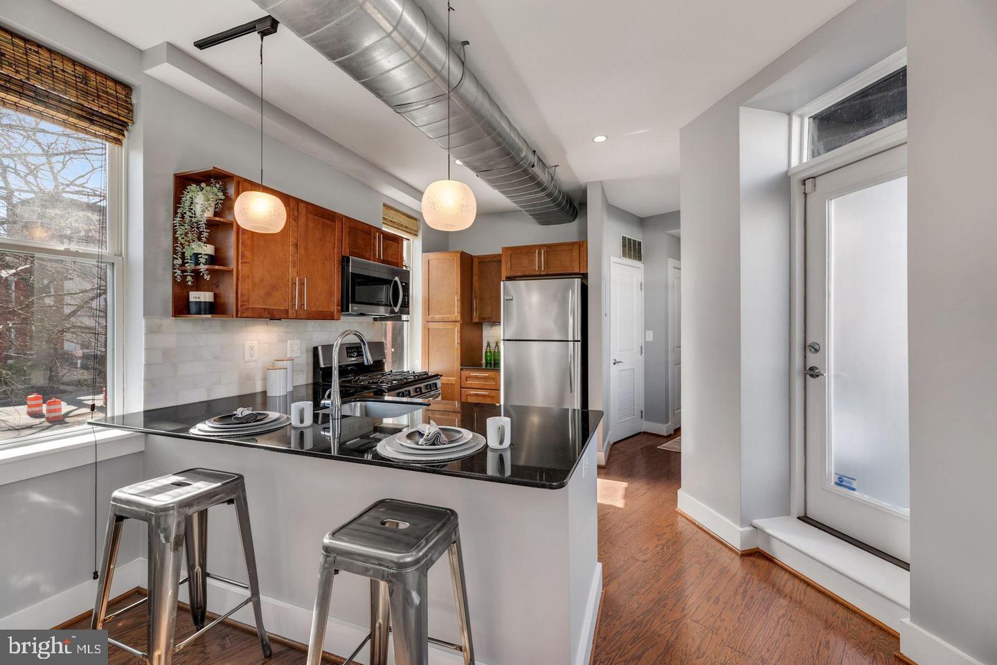 143 RHODE ISLAND AVE NW #3