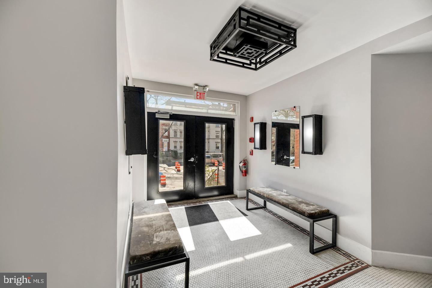 143 RHODE ISLAND AVE NW #3