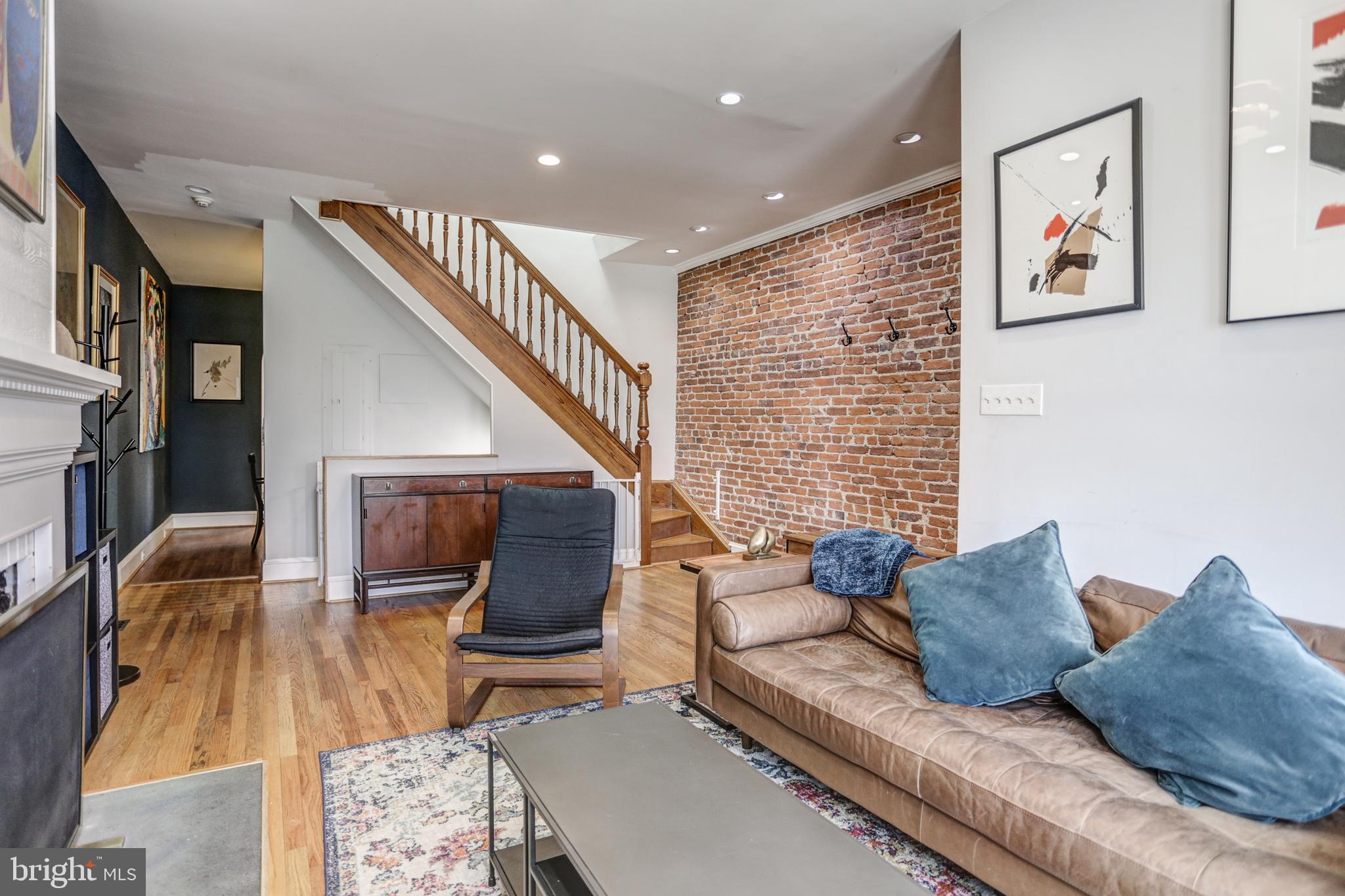 604 TENNESSEE AVE NE