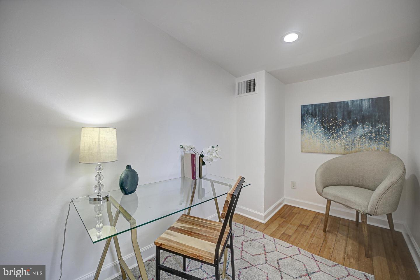 1511 INDEPENDENCE AVE SE